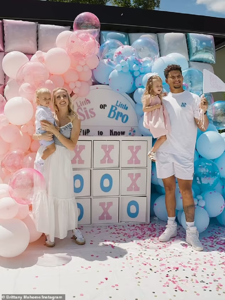 Patrick Mahomes and wife Brittany throw gender reveal party as couple announce whether third child is a boy or girl with adorable Tic-Tac-Toe game... Watch now